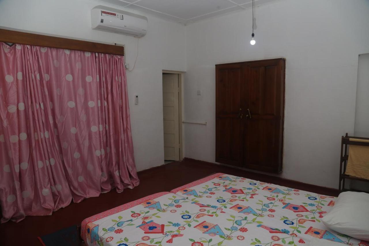 Aeroform Homestay Negombo Eksteriør billede